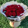 Стильный букет 31 красная роза с оформлением R1245